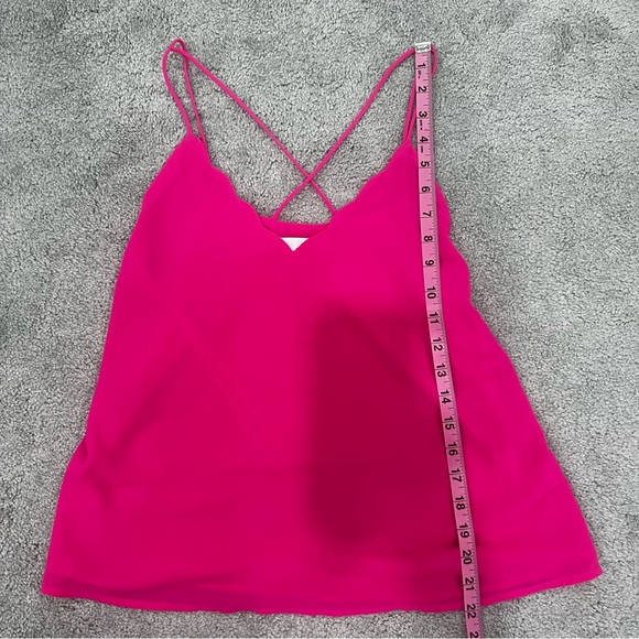 Norah Women’s Sz S Hot Pink Scallop V Neck Spaghetti Strap Tank Top - Picture 3 of 6